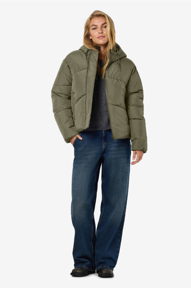 Noisy may groene dames jas | Model