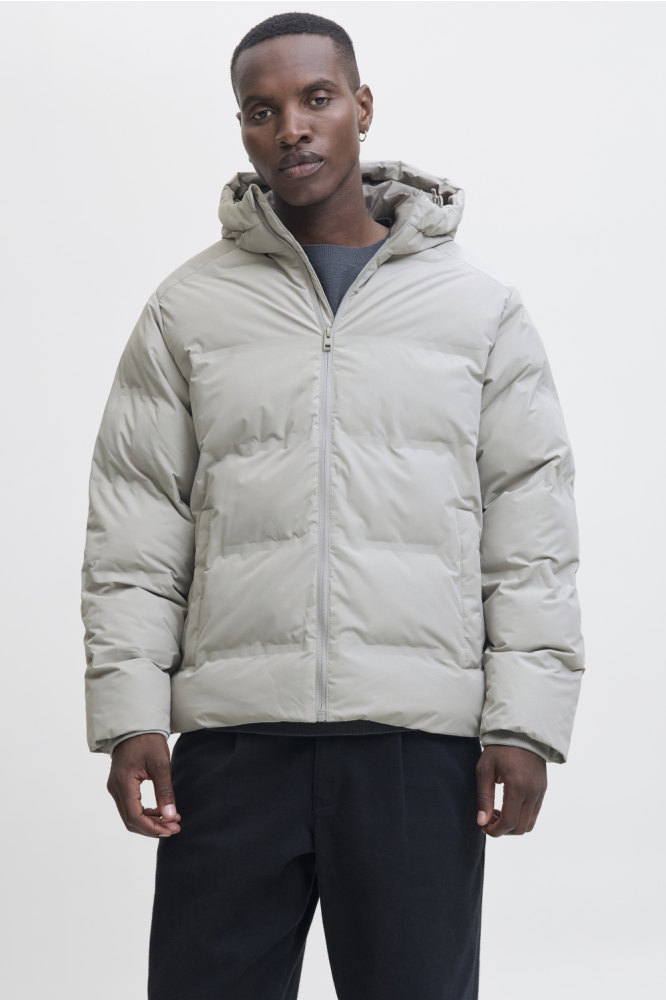 Jack & Jones beige heren jas | Model vooraanzicht