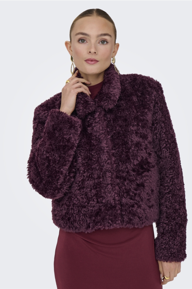 Only bordeaux dames jas | Model vooraanzicht