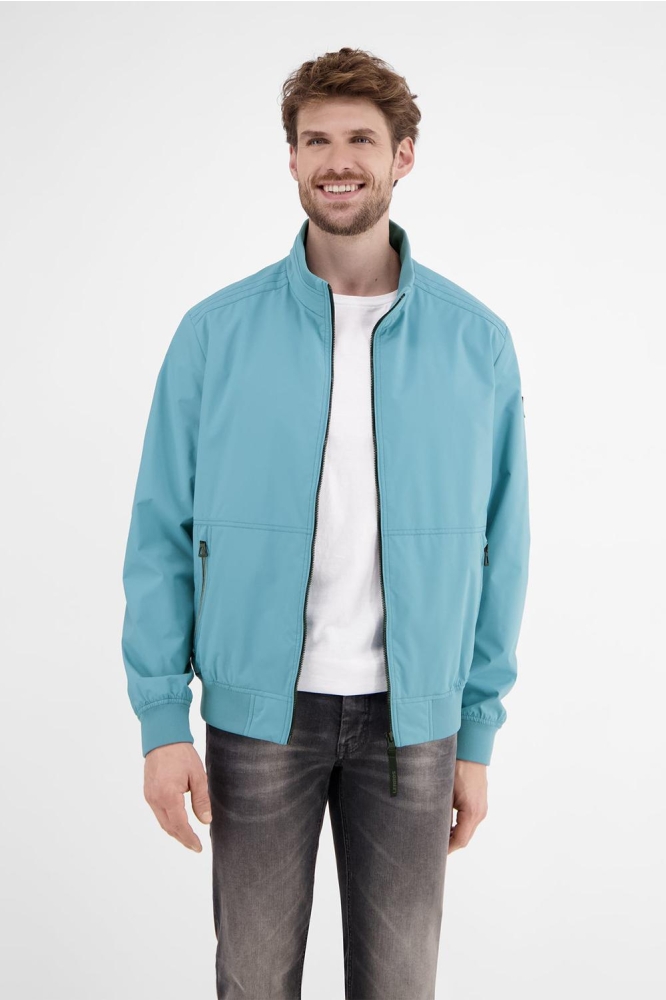 Lerros blauwe heren jas | Model vooraanzicht