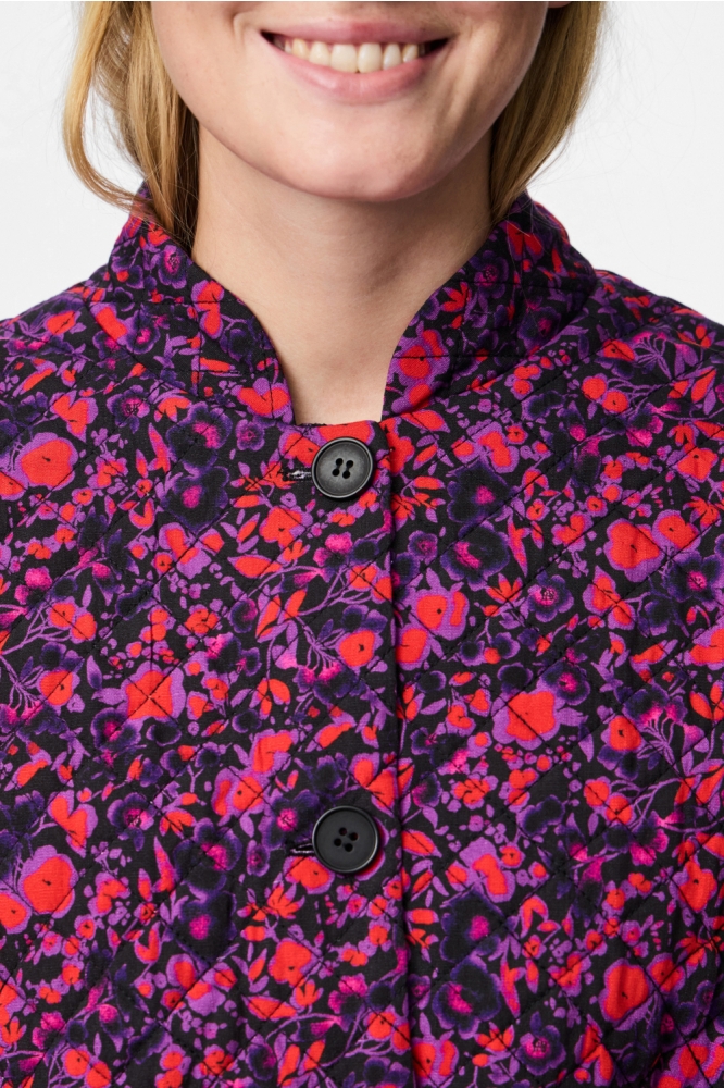 Pieces zwarte dames jas | Close up