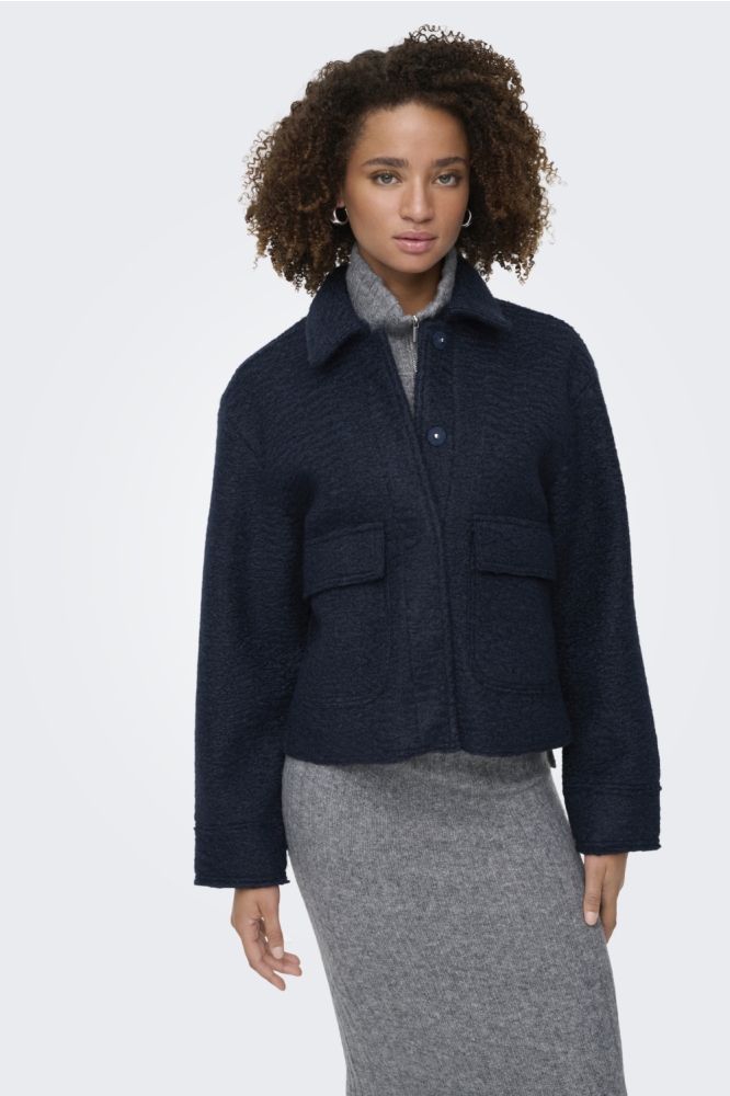 Only blauwe dames jas | Model vooraanzicht