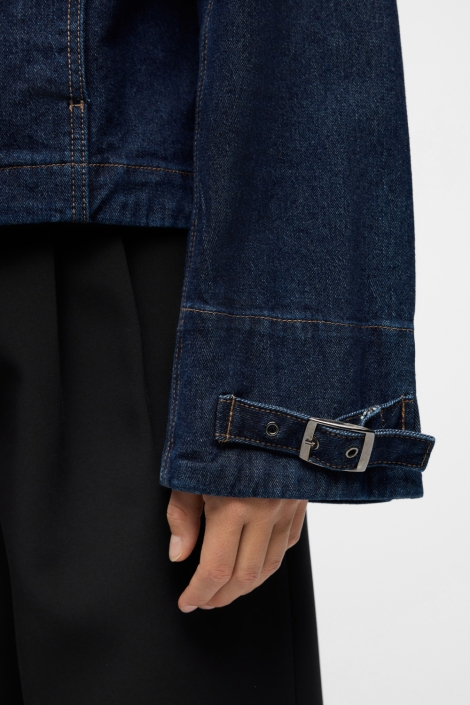 Object blauwe dames jas | Close up