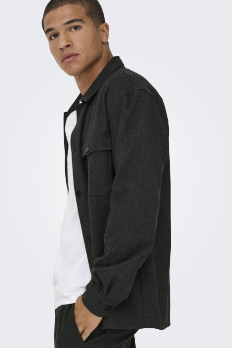 Only & Sons grijze heren overhemd | Model zijaanzicht
