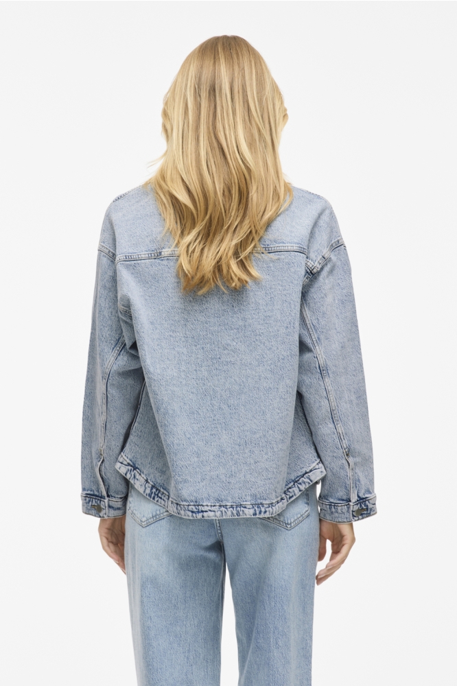 Vila blauwe dames jas | Model achteraanzicht