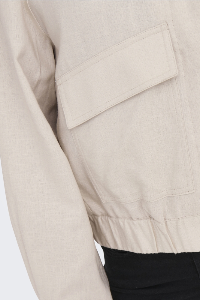 Jacqueline de Yong beige dames jas | Close up