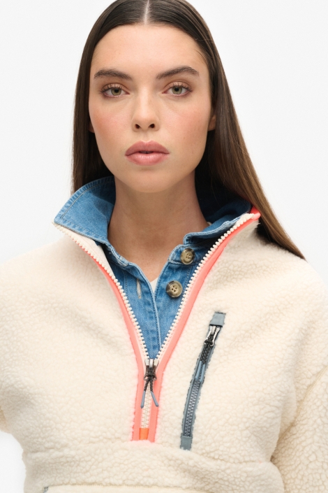 Superdry ecru dames trui | Close up