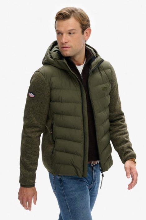 Superdry groene heren jas | Model vooraanzicht