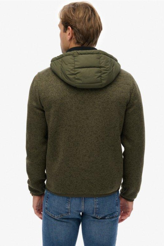 Superdry groene heren jas | Model achteraanzicht