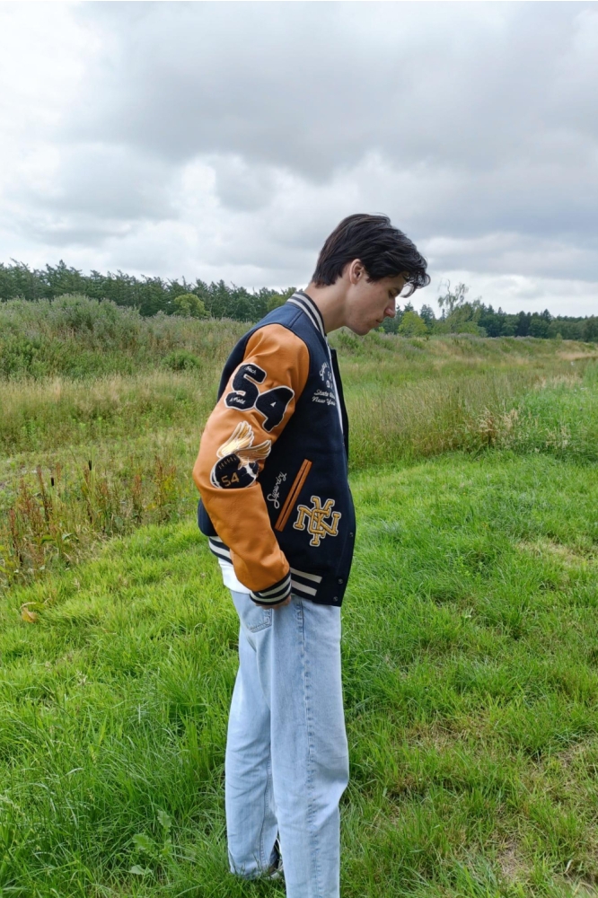 Superdry blauwe heren jas | Sfeerbeeld, In situatie