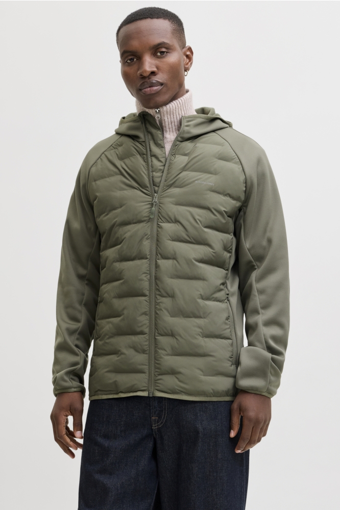 Jack & Jones groene heren jas | Model vooraanzicht