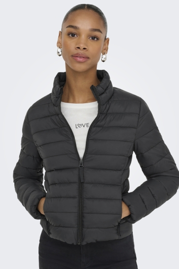 Only ONLTAHIA LW QUILTED JACKET OTW NOOS 15351967 BLACK