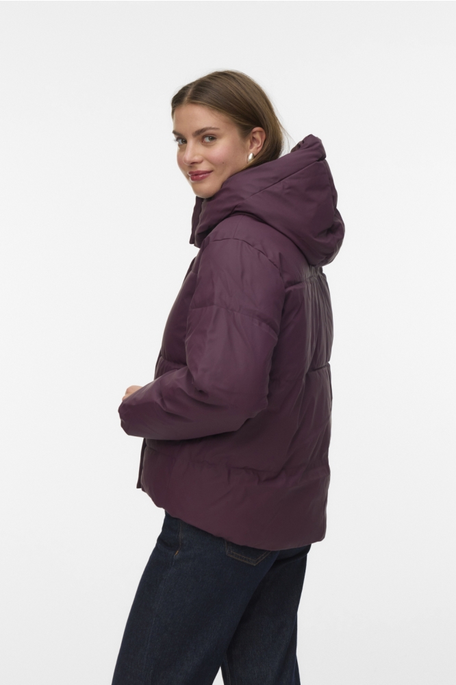 Vero Moda bordeaux dames jas | Model zijaanzicht