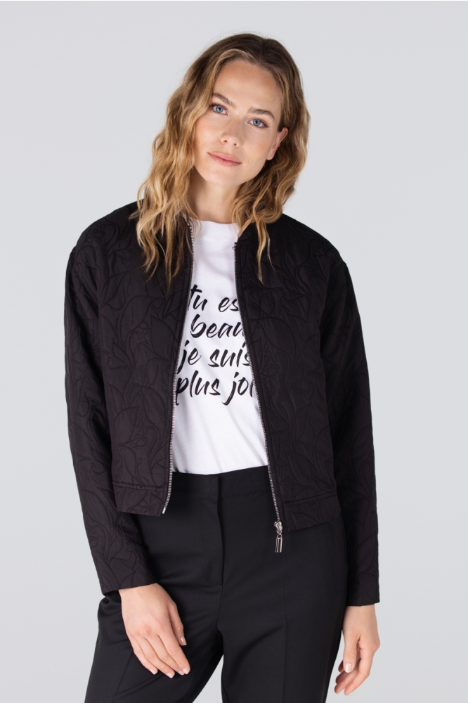 Juffrouw Jansen zwarte dames jas | Model vooraanzicht