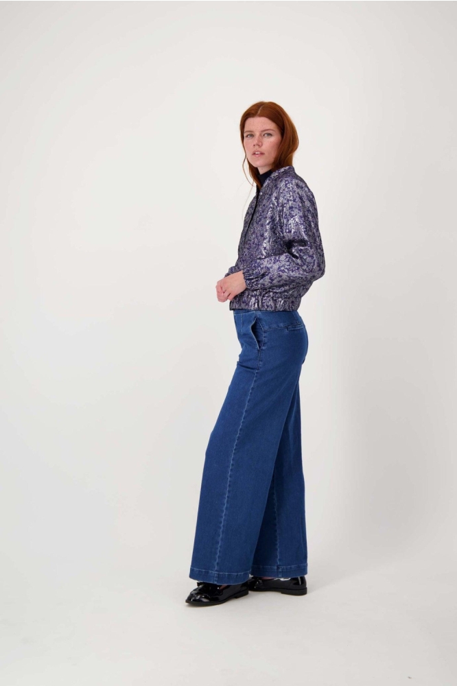 Zusss blauwe dames jas | Model