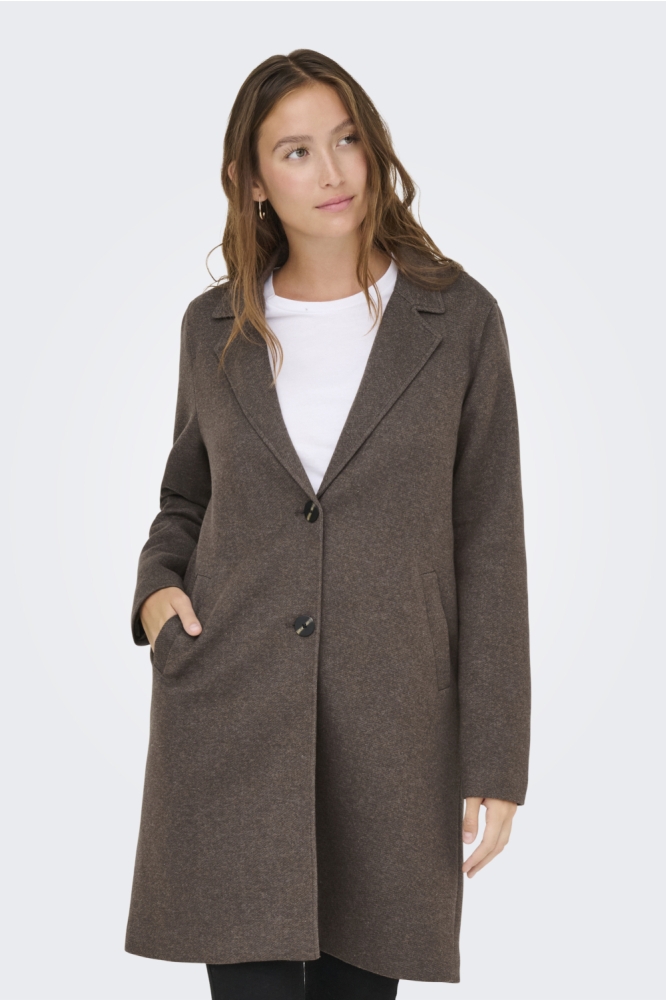 Only bruine dames jas | Model vooraanzicht