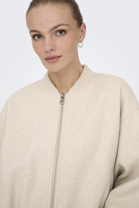 Only beige dames jas | Close up