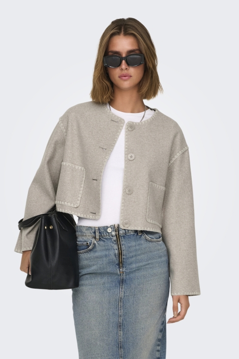 Only beige dames blazer | Model vooraanzicht