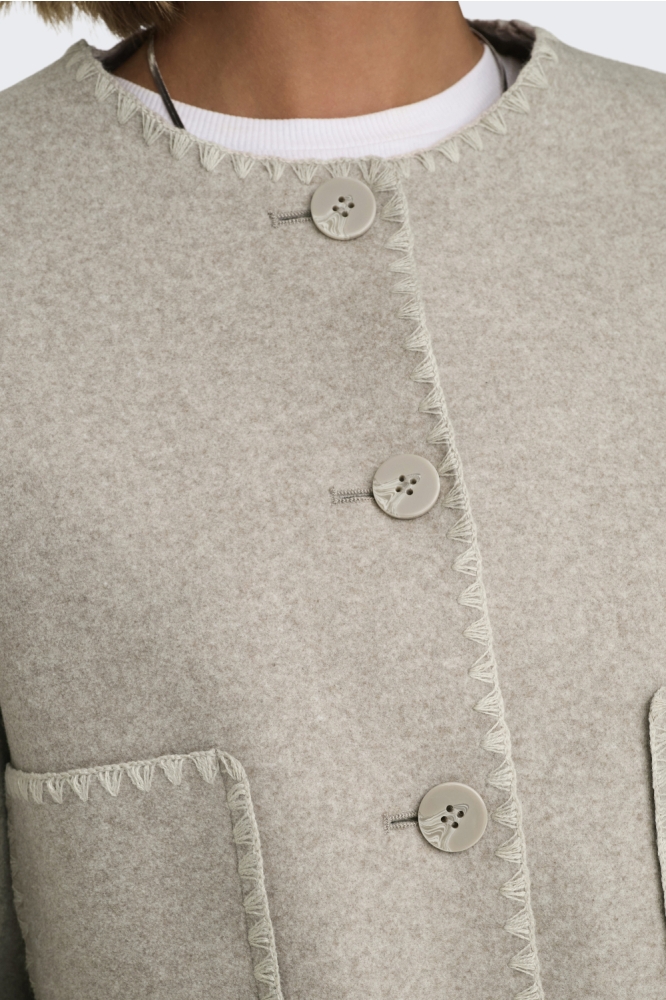 Only beige dames jas | Close up