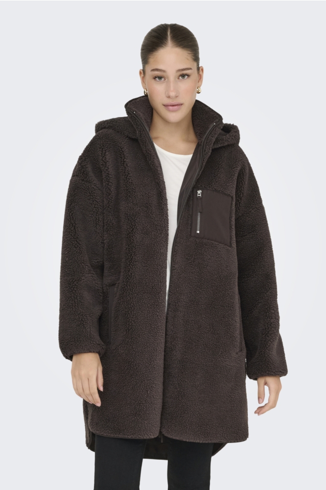 Only bruine dames jas | Model vooraanzicht