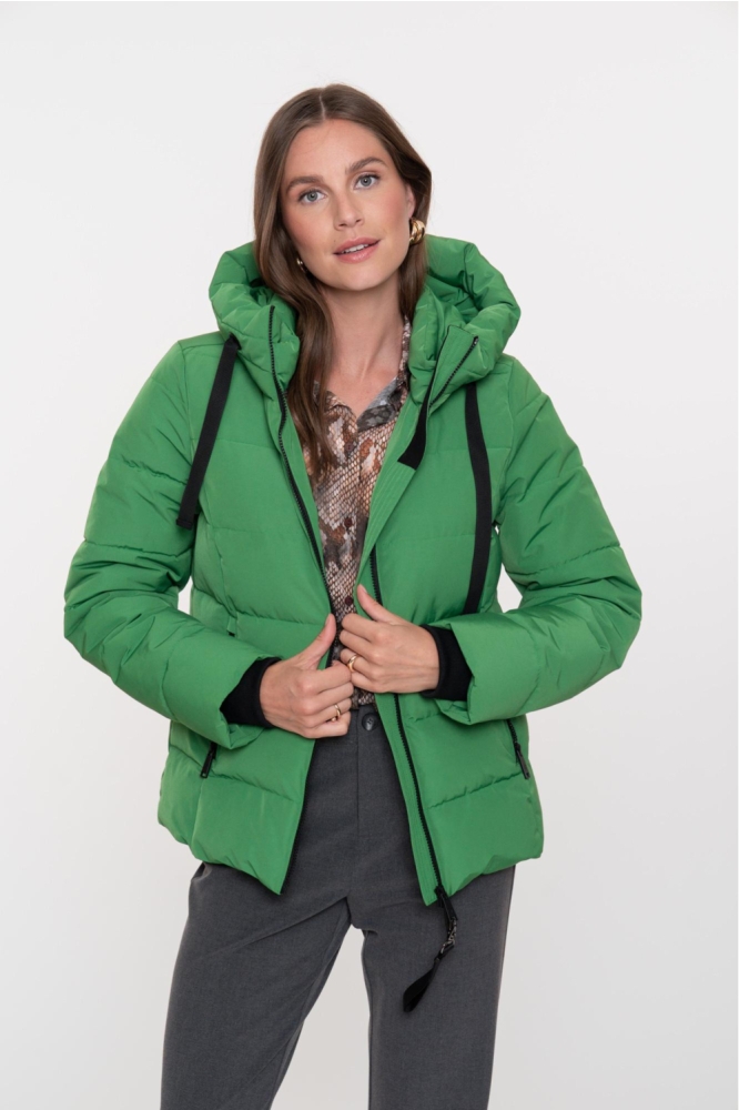 Geisha groene dames jas | Model vooraanzicht