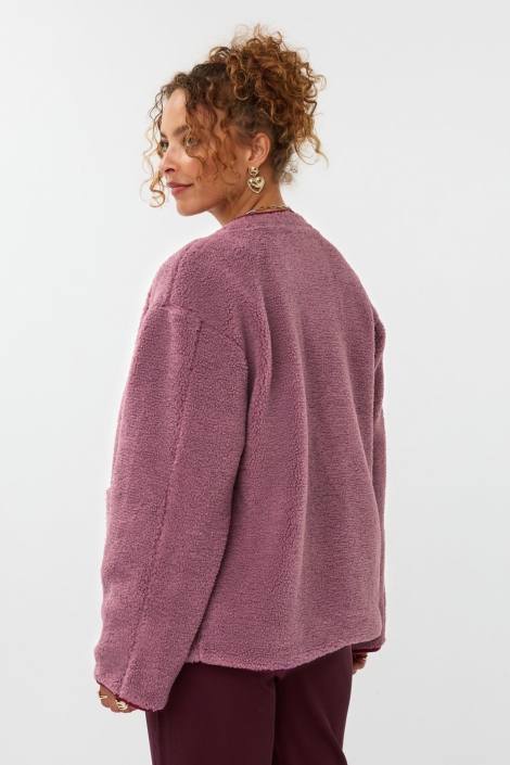 Ydence paarse dames vest | Model zijaanzicht