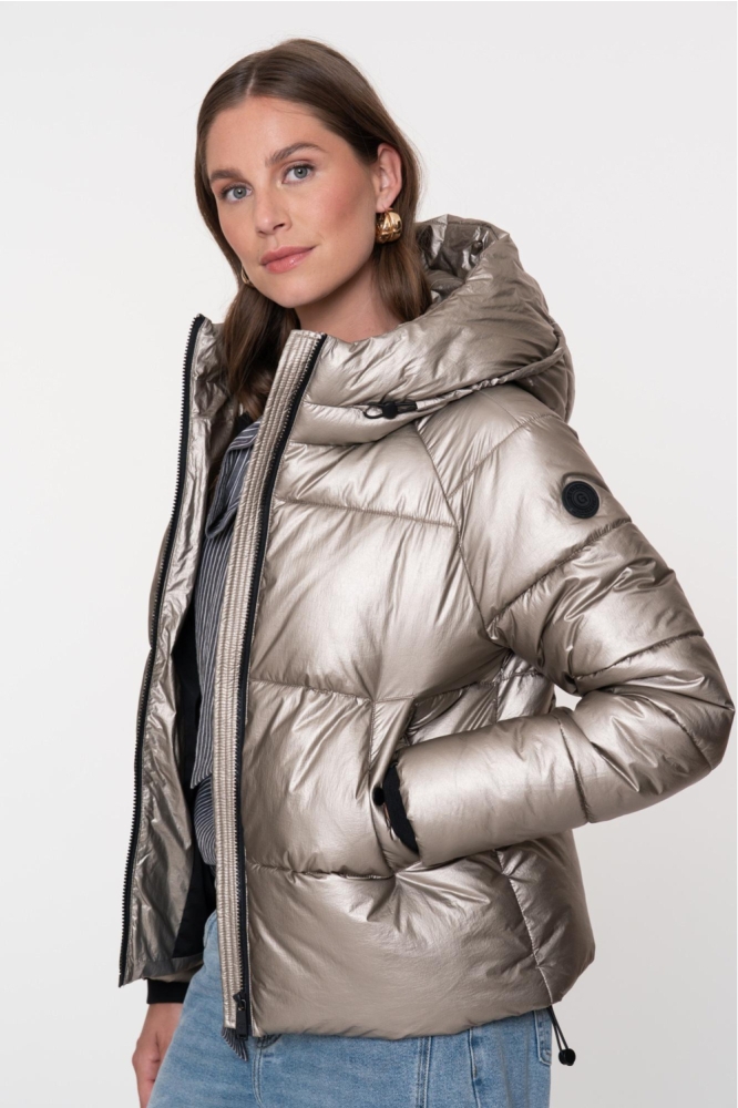 Geisha zilveren dames jas | Model zijaanzicht