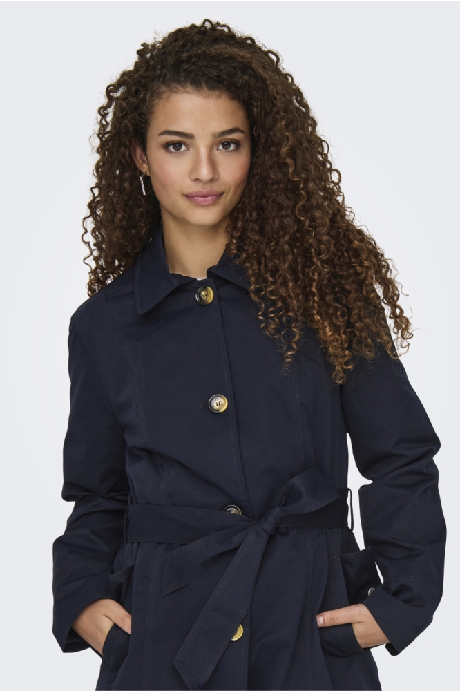 Jacqueline de Yong blauwe dames jas | Close up