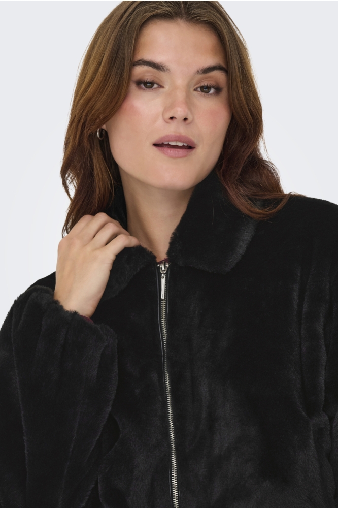 Only zwarte dames jas | Close up