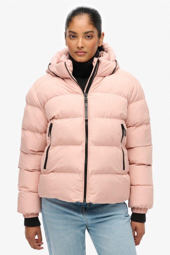 Superdry roze dames jas | Model vooraanzicht