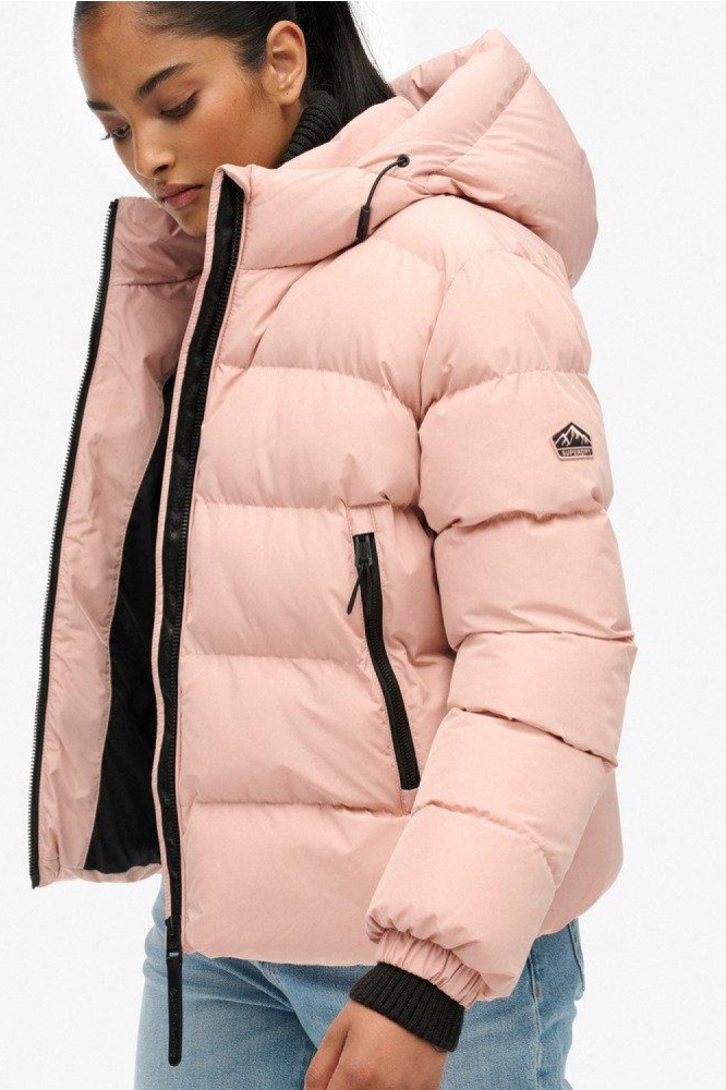 Superdry roze dames jas | Model zijaanzicht