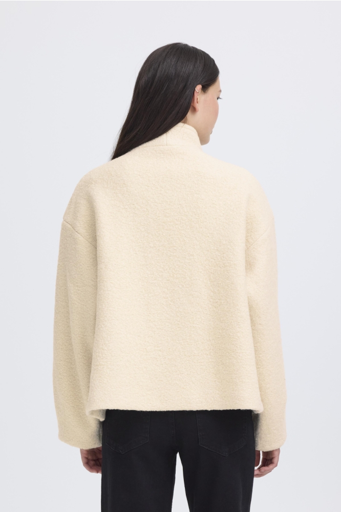 Ichi ecru dames jas | Model achteraanzicht