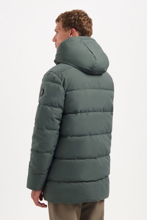 NO-EXCESS groene heren jas | Model achteraanzicht