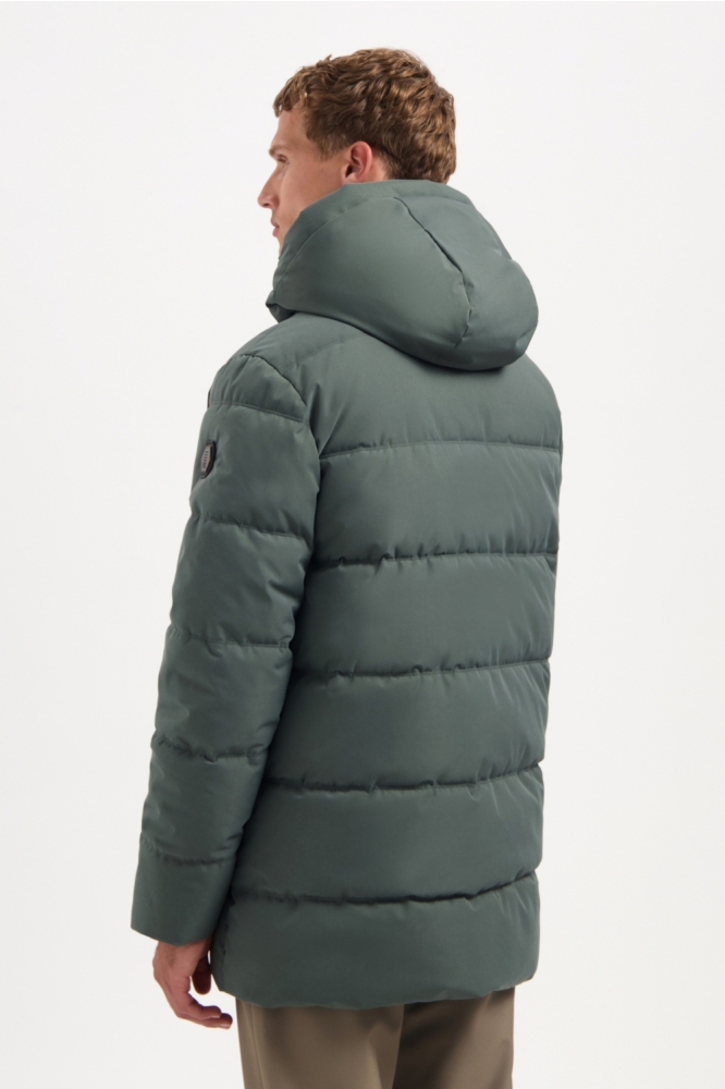 NO-EXCESS groene heren jas | Model achteraanzicht