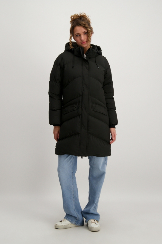 Cars zwarte dames jas | Model vooraanzicht