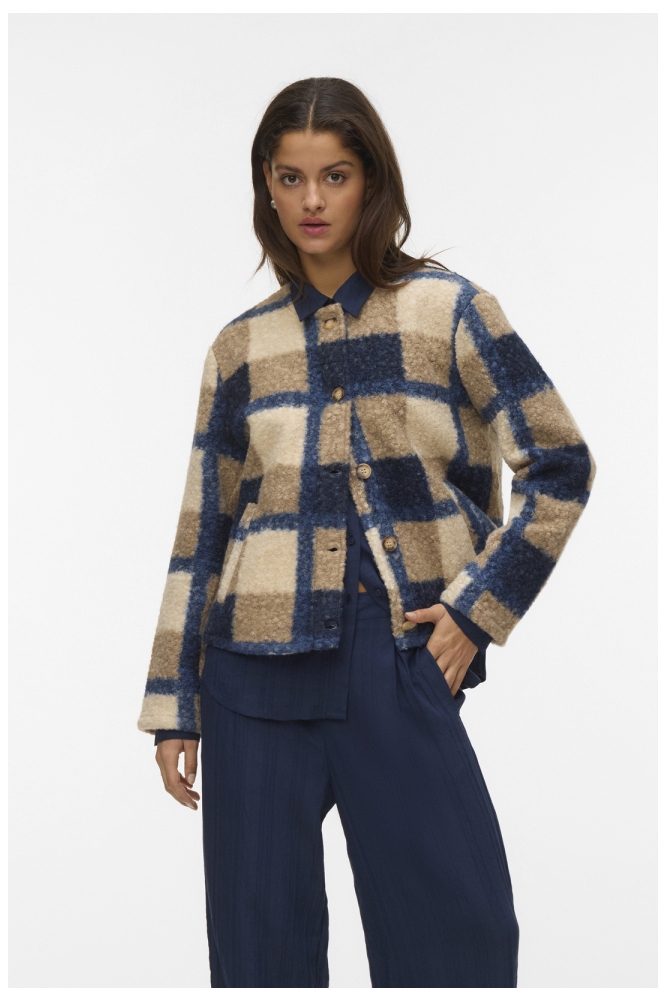 Vero Moda blauwe dames jas | Model vooraanzicht