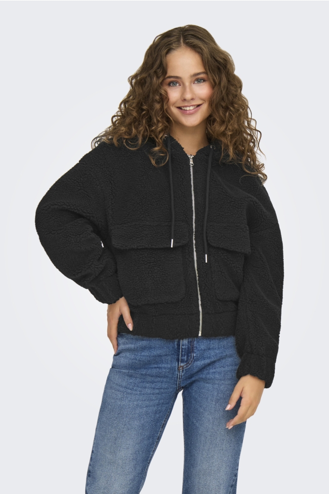 Only zwarte dames jas | Model vooraanzicht