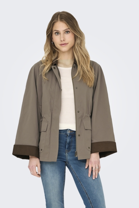 Only bruine dames jas | Model vooraanzicht