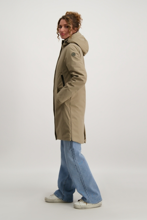 Cars zand dames jas | Model zijaanzicht