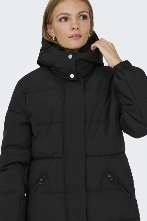 Jacqueline de Yong zwarte dames jas | Close up