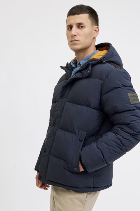 Jack & Jones blauwe heren jas | Model zijaanzicht