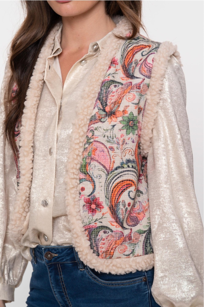 Geisha beige dames gilet | Close up