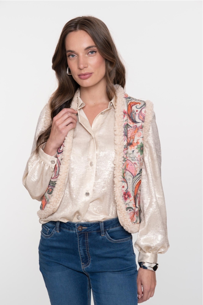 Geisha beige dames gilet | Model vooraanzicht