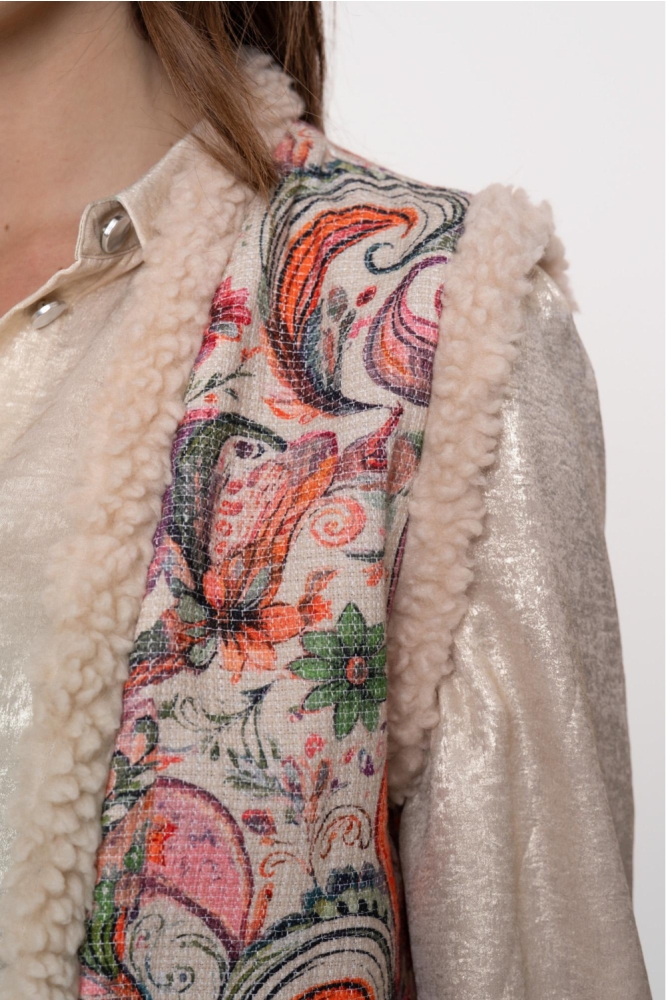 Geisha beige dames gilet | Close up