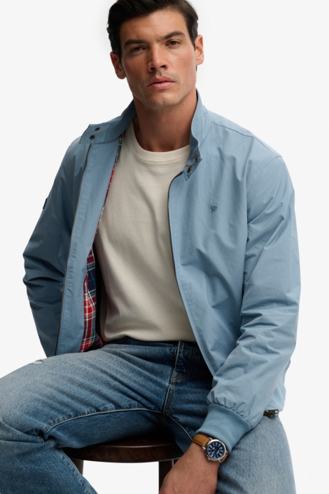 Superdry blauwe heren jas | Model vooraanzicht