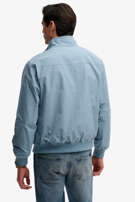 Superdry blauwe heren jas | Model achteraanzicht