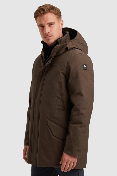 Vanguard bruine heren jas | Model zijaanzicht
