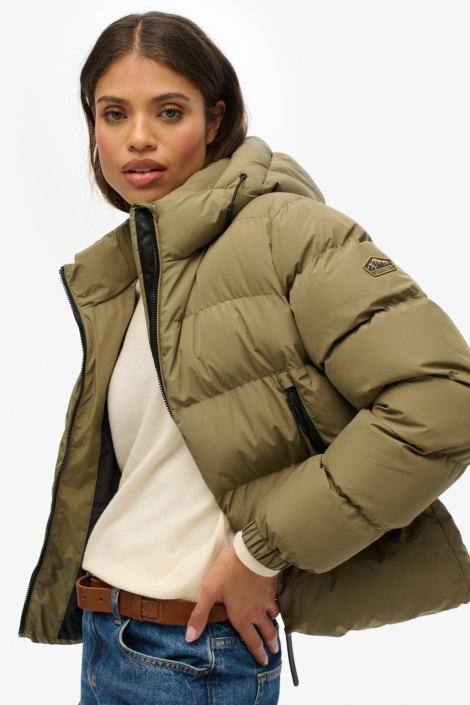 Superdry groene dames jas | Model zijaanzicht