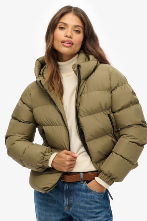 Superdry groene dames jas | Model vooraanzicht