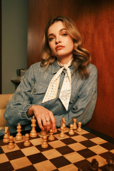 Fluresk blauwe dames jas | Sfeerbeeld, In situatie